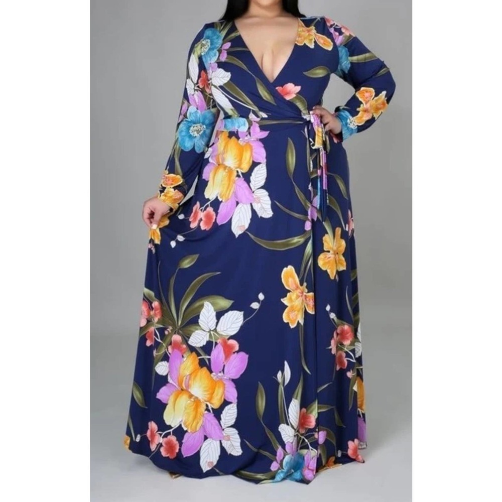 Long sleeve floral blue Dress large